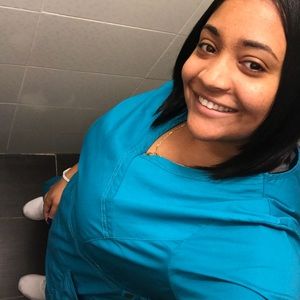 Meet your Posher, Carla